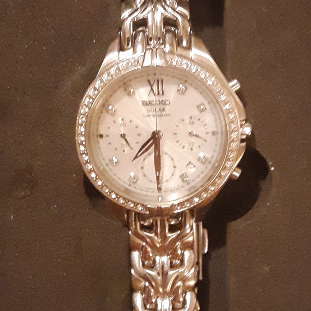 Woman's Seiko wristwatch